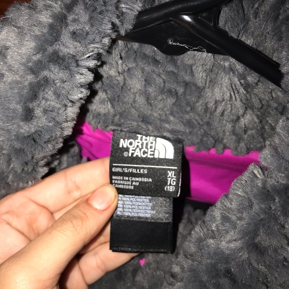 ❤️FUZZY warm adorable Grey North Face ❤️